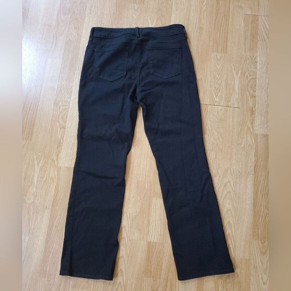 ✨ NYDJ ✨ Marilyn Lift-Tuck Short Straight Jeans - [Size 10=32×30, Black] - Picture 6 of 12